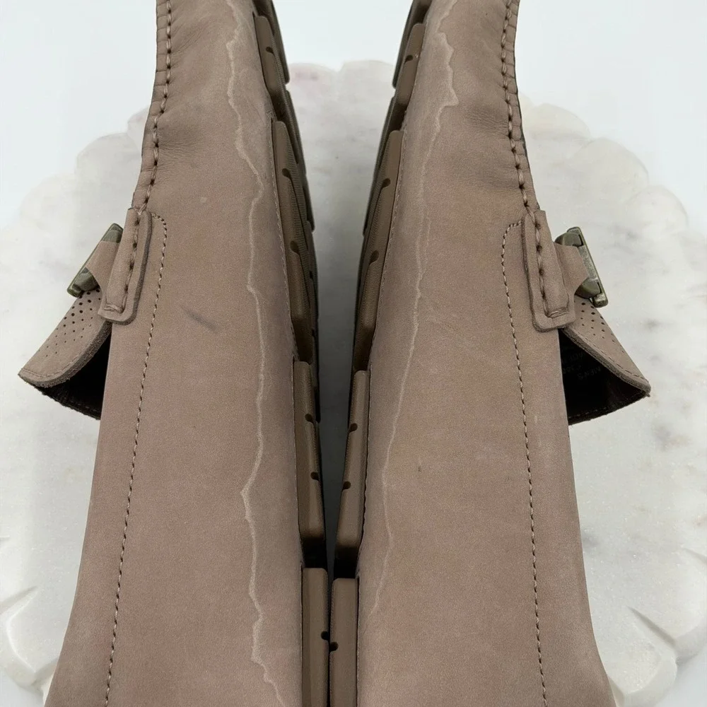 Cole Haan Mens Grandseries Taupe Nubuck Leather Bit Driver Loafers Size 9.5